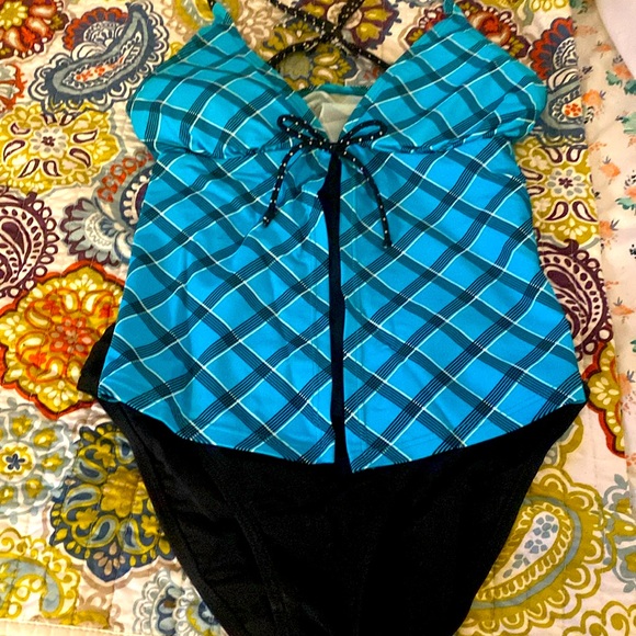 Beach Diva swim suit, two piece. Turquoise and black . - Picture 1 of 4